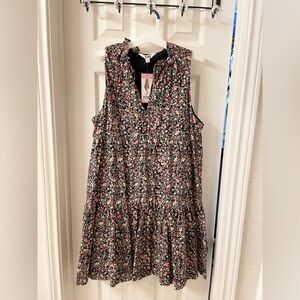 BB DEKOTA BY STEVE MADDEN. Cute midi dress with floral prints.